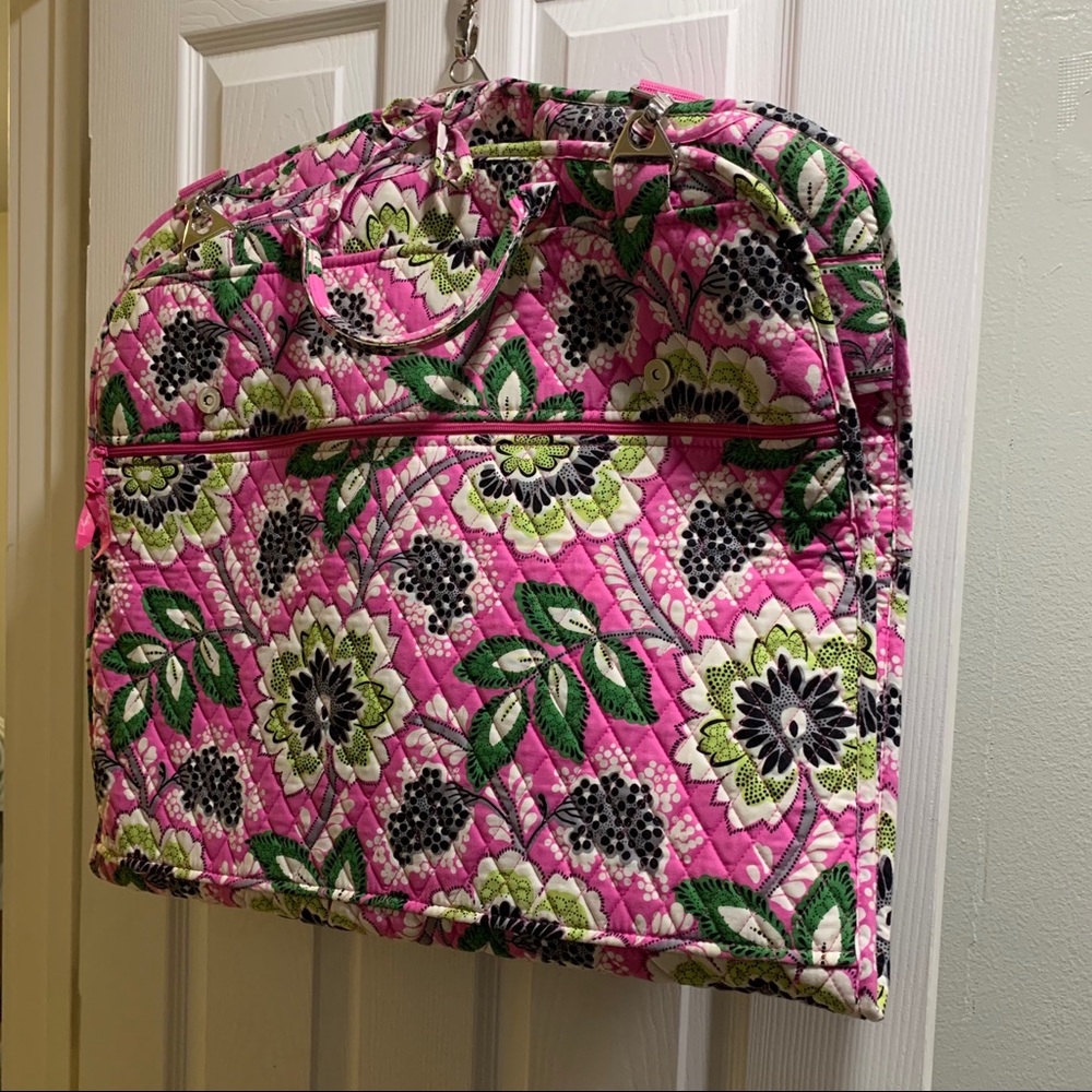 VB hanging luggage